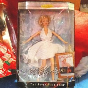 Marilyn Montle special edition barbie( seven year